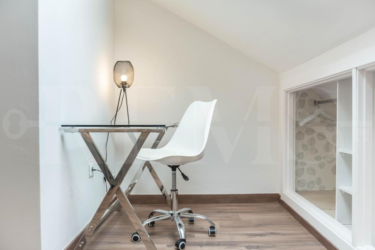 Lovely Duplex With Private Parking Near City Center By Rems Málaga Exterior foto