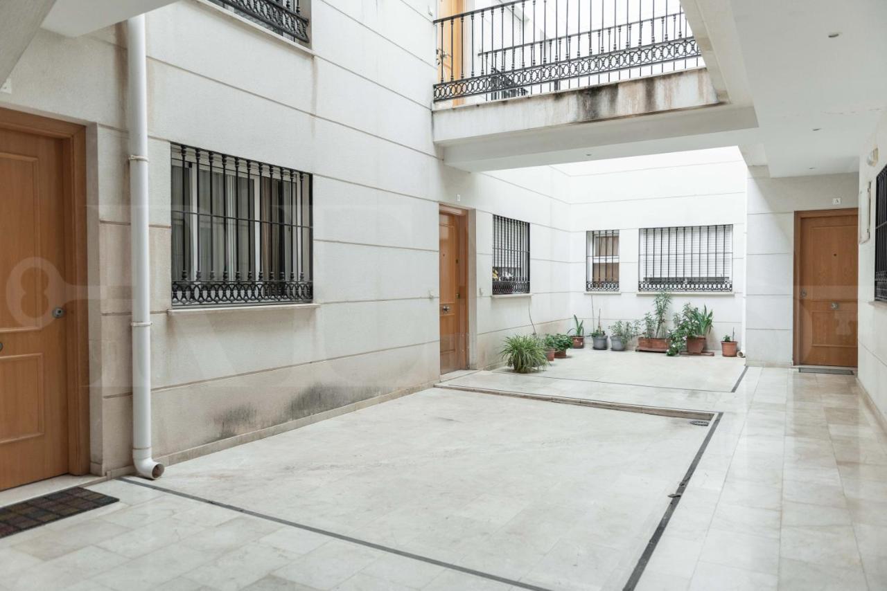 Lovely Duplex With Private Parking Near City Center By Rems Málaga Exterior foto